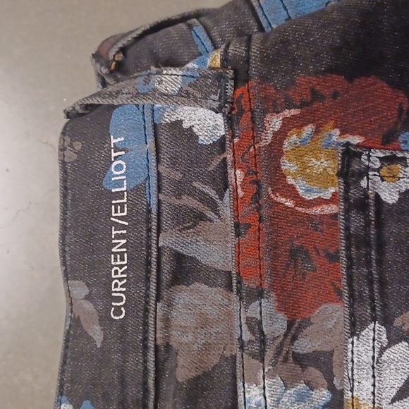 Current/Elliott The Stiletto Skinny Jeans in in Black Wildflower- Sz. 26 - Picture 5 of 12